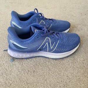 **Never Been Worn, New Balance 880 Fresh Foam Sneakers